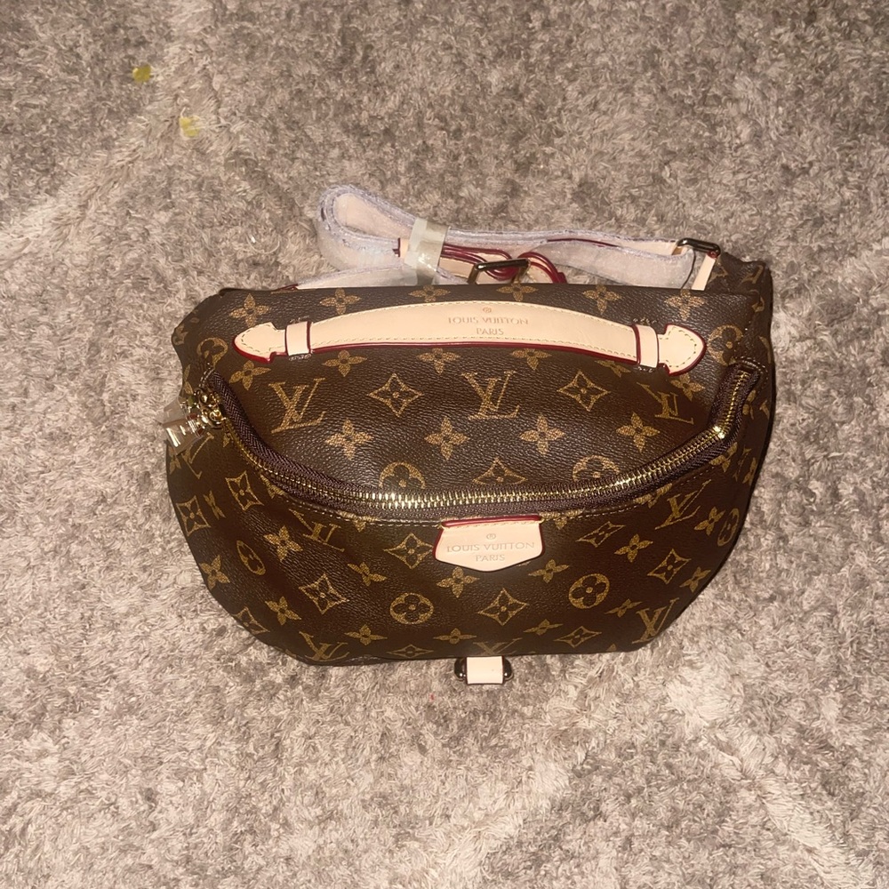 Inspired bumbag